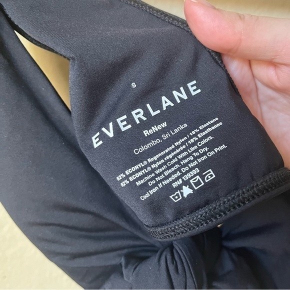 NWT Everlane Tie-Front Bikini Top Black Small - Picture 6 of 9